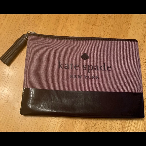 kate spade Handbags - kate spade ♠️ makeup bag 💜 NEW never used♠️